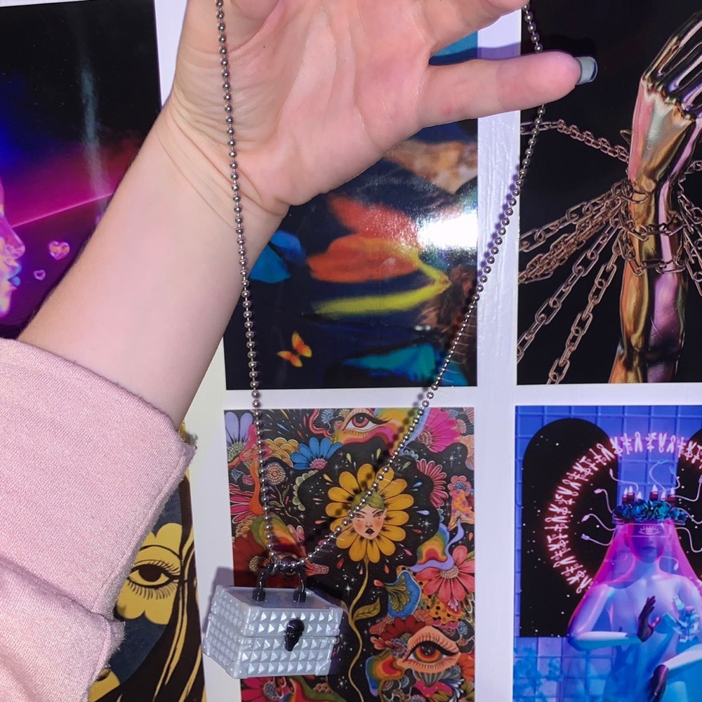 doll accessory necklace (made by me!)
